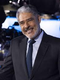 Afastado do 'Jornal Nacional', William Bonner surge BEM mais velho em foto  inusitada e aparência surpreende: 'Quase não reconheci'