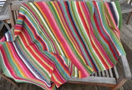 166 stunden benötigte zeit für das umhäkeln ca. Gestrickte Restedecke Restedecke Stricken Decke Stricken Wollreste Stricken Wollreste