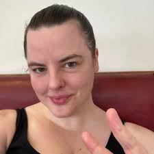 Joanna Kahn (@jojomkmatters) • Threads, Say more