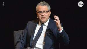 Jeffrey toobin returned to cnn as the network's chief legal analyst on thursday, eight months after he exposed himself during a zoom call with colleagues at the new yorker. Jeffrey Toobin On Cnn With A Problematic Apology After Zoom Debacle