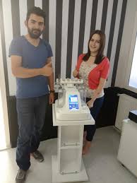 Malatya Barbiel Guzellik Salonu Burcunur Hanim Ve Ekibine Quartus Hydroface Cihazimizin Kurulum Ve Egitimini Tamamladik Barbie Guzellik Barbie Egitim