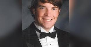 Albert Bragg's Instagram, Twitter & Facebook