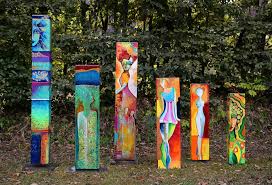 Bunt Bemalte Holzer Fur Den Garten Jeanett Rotter66s Webseite Idee Farbe Kunst Malerei Auf Holz