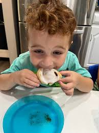 Happy Foodie Friday! This morning we made cinnamon rolls from scratch 👨‍🍳