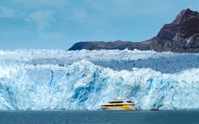 Navegacion A La Laguna San Rafael En Catamaran Desde Puerto Chacabuco Tours En Carretera Austral Y Patagonia