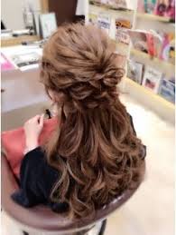 ルーズハーフアップ ねじねじ 結婚式 ヘアスタイル お呼ばれ ロング 結婚式 ヘアスタイル お呼ばれ ヘアセット ロング