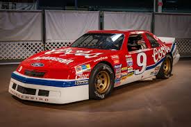 1987 ford thunderbird bill elliott nascar race cars ford racing nascar