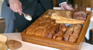 Quelques Idees Inspirantes Pour Servir Le Pain Au Restaurant Pain Suisse