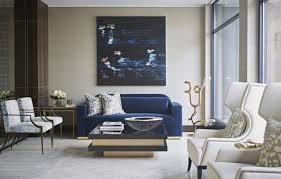 أناقة و فخامة في ديكور غرفة الجلوس مع الكنب الأزرق Luxury Interior Design Luxury Interior Interior Design
