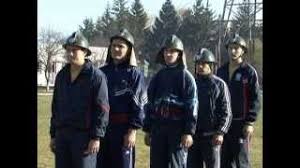 Caciula pentru elevi subofiteri pompieri igsu cu emblema de coifura aplicata prin coasere. Prezentare Scoala De Subofiteri De Pompieri Si Protectie Civila Pavel Zaganescu Boldesti Youtube