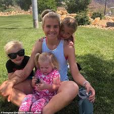 She first gained national attention at the age of 14 when she was abducted from her home in salt lake city by brian david. Elizabeth Smart Explains How She Separates Sex With Husband From The Rape She Suffered As A Teen Eminetra Co Uk