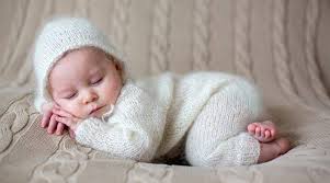 The american academy of pediatrics (2) recommends that babies younger than one year should have a full bath three times a week or less (anything more than that can dry out the skin). Preventing Diaper Rash To Massages Here Are Expert Winter Care Tips For Your Baby Parenting News The Indian Express