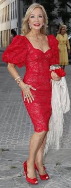 Sexy Milf Carmen Lomana La empresaria ha confesado a julian iantzi que la mayoría de sus ganancias vienen del alquiler de oficinas, aunque también ha escrito varios libros y ha.