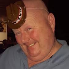 Seán Pól Ó Cuinn (@438seanquinn)