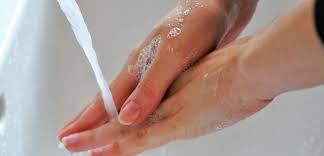 September 2008 (lk) gesundheit beginnt bei den zähnen, deshalb ist zahnhygiene vom ersten zahn an besonders wichtig. Gesundheit Hygiene Give