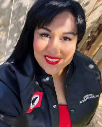 Elisa Rivera (@breadnrosestoo)