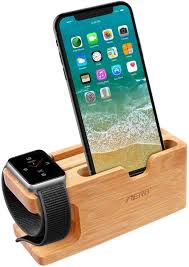 As technology becomes more and more a crucial part of our daily lives, the need to have multiple charged devices at all times increases accordingly. 15 Best Iphone Docks Of 2021 Iphone Docking Station For Charging