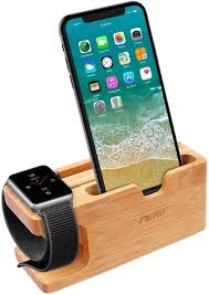 Here is a list of ten amazing iphone 6s charging docks so that you can charge it without this charging dock for the iphone and the apple watch is compatible with the newer models of the apple watch as well as all the iphone models. 15 Best Iphone Docks Of 2021 Iphone Docking Station For Charging