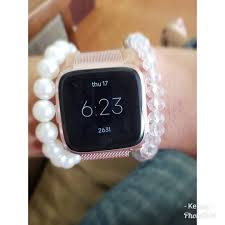 Dressed Up Fitbit Versa In Rose Gold With Rose Gold Milanese Loop Band Fitbit Fashion Apple Watch Bands Fitbit