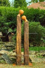 Durchstöbern sie unser angebot an hochwertigen gartenstühlen aus metallen wie aluminium oder edelstahl mit armlehnen oder zierleisten aus hochwertigen hölzern wie zum beispiel teak. Outdoor Wooden Garde Statues Lovers Metall Gartenkunst Gartenkunst Gartenskulptur