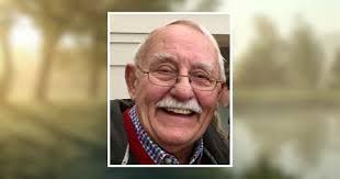 Sharon Shouse's Instagram, Twitter & Facebook