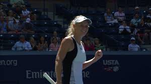 Romanca a avut un start de cosmar, in care parca nici nu a fost prezenta pe teren, dar apoi a revenit si a dus meciul. Wozniacki Continues On Comeback Trail Official Site Of The 2021 Us Open Tennis Championships A Usta Event