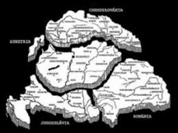 Ezüst színű magyar nyelvű kaparós világtérkép 84 x 57 cm, kaparós térkép papírhengerben. Karpatia Egy Az Isten Egy A Nemzet Youtube Hungary Vojvodina Historical Maps