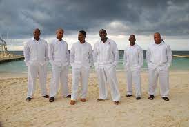 Beach Wedding Groommen Wearing Guayaberas From Debra Torres Islandwedding Groomsme Tenue Mariage Homme Costume De Mariage De Plage Tenue Mariage Homme Plage
