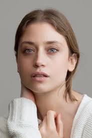 Alejandra Vidal's Instagram, Twitter & Facebook