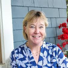 Tara Thole's Instagram, Twitter & Facebook