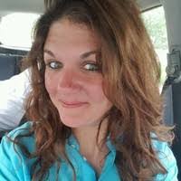 Shauna Meek's Instagram, Twitter & Facebook