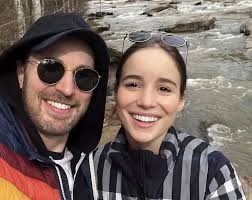 Chris Evans dan Alba Baptista Ternyata Adakan Pesta Pernikahan 2 Kali