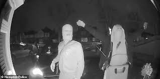 Range Rover Evoques Being Targeted In Spate Of Keyless Car Thefts Daily Mail Online