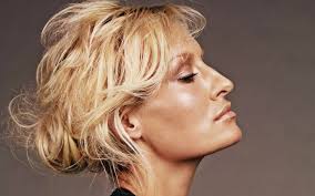 Download German Girl Singer Sarah Connor Wallpaper