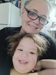 Alishia Jones's Instagram, Twitter & Facebook