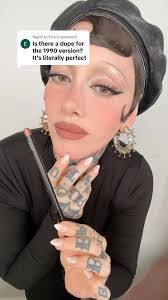 Erin Parsons's Instagram, Twitter & Facebook