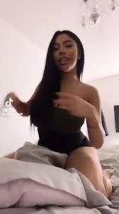 falling tiktok Porn Pics and XXX Videos - Reddit NSFW