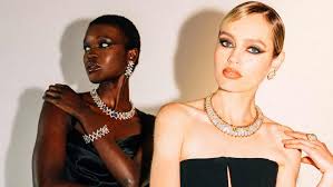 Tiffany & Co Most Expensive Piece In History | World Fair Necklace