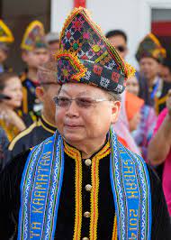 Joseph pairin kitingan is a catholic and with genevieve lee chau ha, a retired teacher, married. Joseph Pairin Kitingan Wikipedia