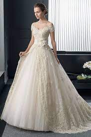 Pin On Christmas Wedding Dresses