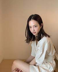 nanami on instagram 15センチばっさりいきました 前髪が伸びるまで我慢して やっと切りたかった髪を切れた まとめ髪もできる丁度いい長さ babakazuma 前髪 ビューティー ヘア