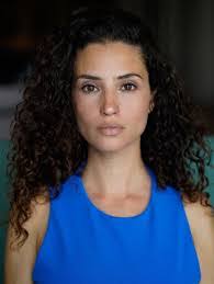 Lea Gomez's Instagram, Twitter & Facebook