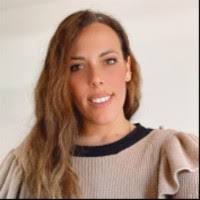 900+ profili “Denise”