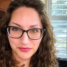 Emily Midgett's Instagram, Twitter & Facebook