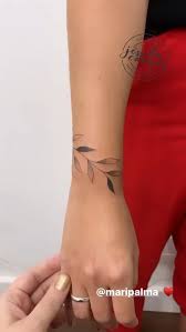 New Tattoo By Mari Palma Tattoofeminin Tattoo Feminina 2020 Kol Dovmeleri Erkek Dovmeleri Kol Dovmesi