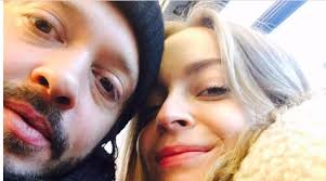 Den lille jenta er 51 centimeter lang og veide 3700 gram ved ankomst. I Oktober Kunne Charlotte Thorstvedt 33 Ropet At Hun Skulle Bli Mamma For Forste Gang Na Har Hun Og Kjaeresten Fatt Ei Jente Norgeogverdensnytt