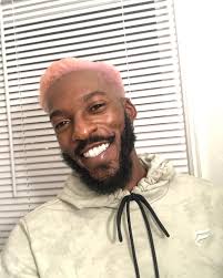 Saturday. Lets switch it up a bit. 💕 • • • Hair by : @Parys333  @333coedsalon