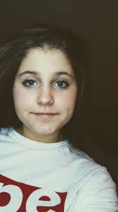 Natalie Messer's Instagram, Twitter & Facebook