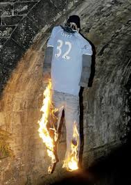 Deadspin | Now Theyre Burning Carlos Tevez In Effigy
