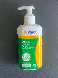 For heavy duty sun protection without leaving your hands dangerously greasy, the cancer council work sunscreen dries quickly and completely, so dirt doesn't stick and tools don't slip. Sunscreen Spf50 Cancer Council Australia Beauty Personal Care Face Face Care On Carousell